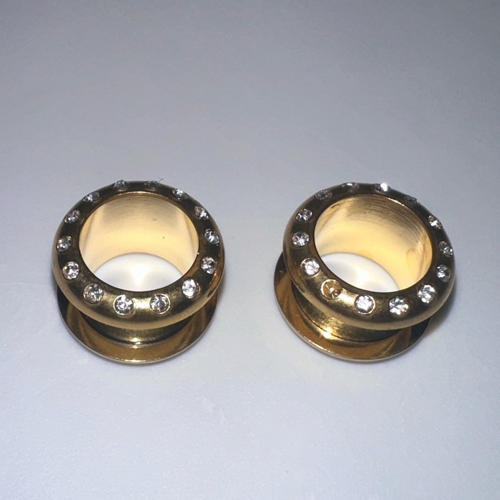 New 12 mm Ear Plugs piercings Earrings lobes never worn